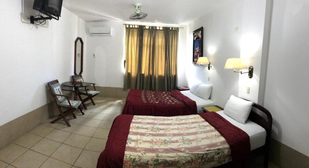 Hotel Pacifico ปูแอร์โตโลเปซ ห้อง รูปภาพ